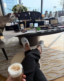 Tara Emad feet photo thumbnail