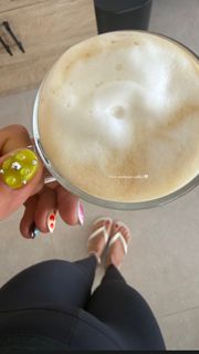 Tara Emad feet photo 15