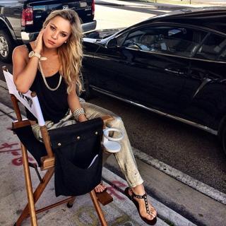 Tara Holt feet photo 12