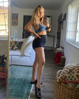 Tara Holt feet photo 15