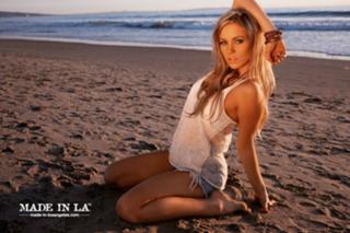Tara Holt feet photo 17