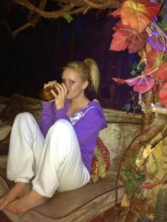 Tara Holt feet photo 12