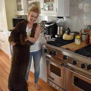 Tara Lipinski feet photo thumbnail