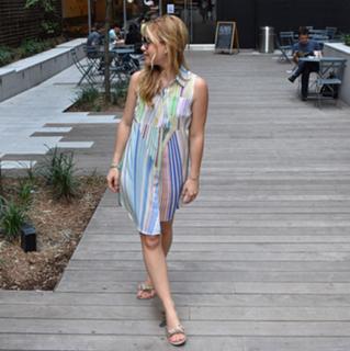 Tara Lipinski feet photo thumbnail