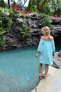 Tara Lipinski feet photo thumbnail