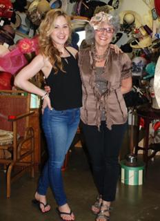 Tara Lipinski feet photo thumbnail