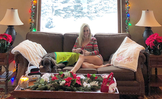 Tara Lipinski feet photo thumbnail