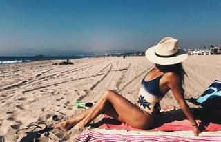 Tara Macken feet photo 19