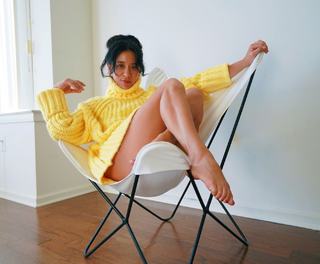 Tara Macken feet photo 9