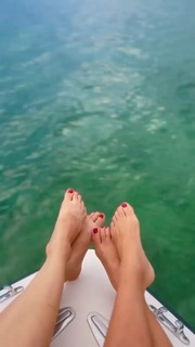 Tara Macken feet photo 8