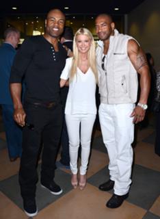 Tara Reid feet photo thumbnail