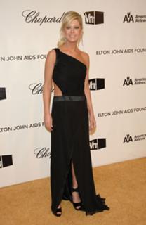 Tara Reid feet photo thumbnail