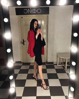 Tara Simov feet photo 13
