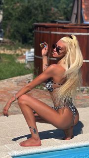 Tara Simov feet photo 12