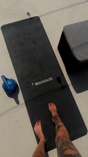 Tara Simov feet photo 2