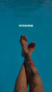 Tara Simov feet photo 11