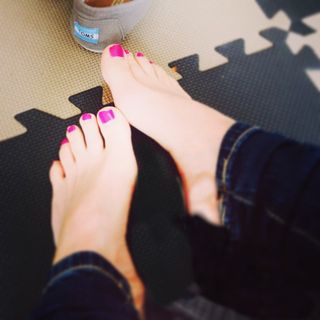 Tara Spencer-Nairn feet photo 10