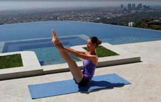 Tara Stiles feet photo thumbnail