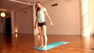 Tara Stiles feet photo thumbnail