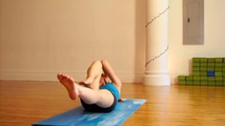 Tara Stiles feet photo thumbnail
