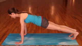 Tara Stiles feet photo thumbnail