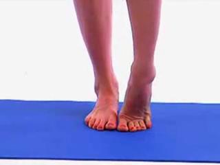 Tara Stiles feet photo thumbnail