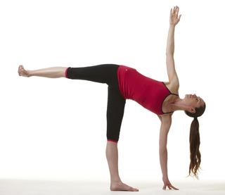 Tara Stiles feet photo thumbnail