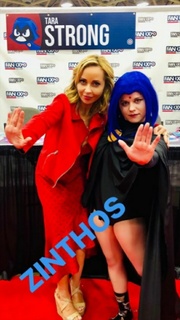 Tara Strong feet photo thumbnail