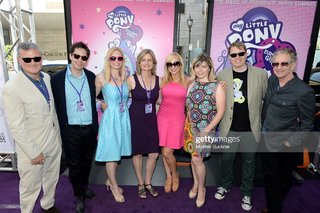 Tara Strong feet photo thumbnail