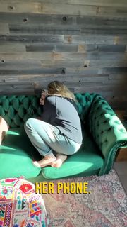 Tara Strong feet photo thumbnail