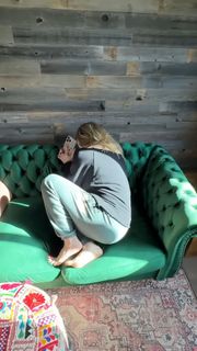 Tara Strong feet photo thumbnail