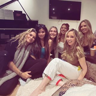Tara Strong feet photo 19