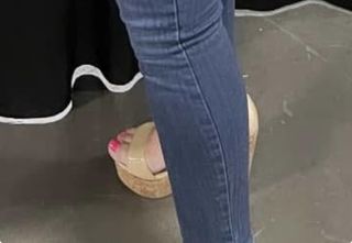 Tara Strong feet photo 14