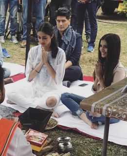 Tara Sutaria feet photo thumbnail