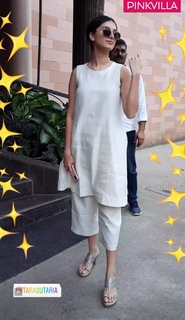 Tara Sutaria feet photo thumbnail