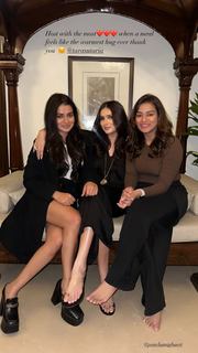 Tara Sutaria feet photo thumbnail
