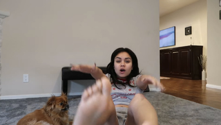 Tara Yummy feet photo thumbnail