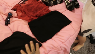 Tara Yummy feet photo thumbnail