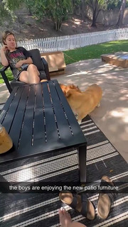Tara Yummy feet photo thumbnail