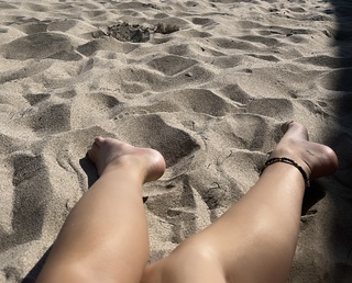 Tara Yummy feet photo thumbnail