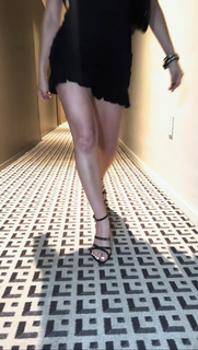 Tara Yummy feet photo thumbnail