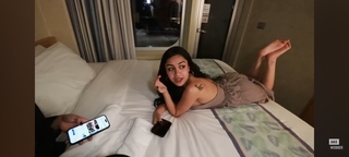 Tara Yummy feet photo thumbnail