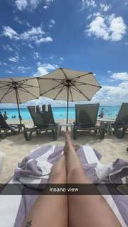 Tara Yummy feet photo thumbnail