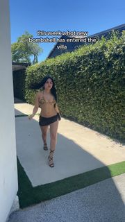 Tara Yummy feet photo thumbnail