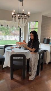 Tara Yummy feet photo thumbnail