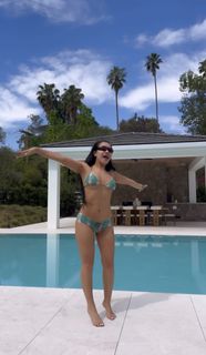 Tara Yummy feet photo 8