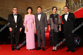 Taraneh Alidoosti feet photo thumbnail