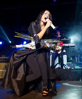 Tarja Turunen feet photo thumbnail