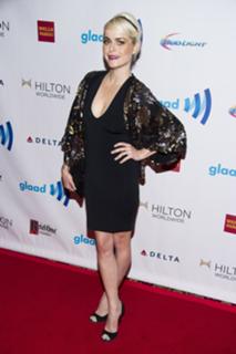 Taryn Manning feet photo thumbnail