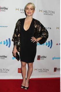 Taryn Manning feet photo thumbnail